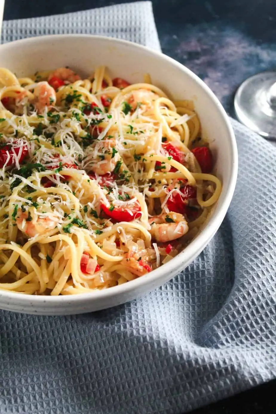 Chilli Prawn Linguine with Tomatoes and White Wine