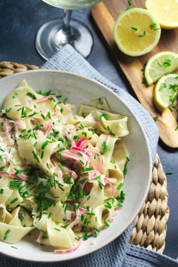 Prosecco Pasta with Lemon and Shallot