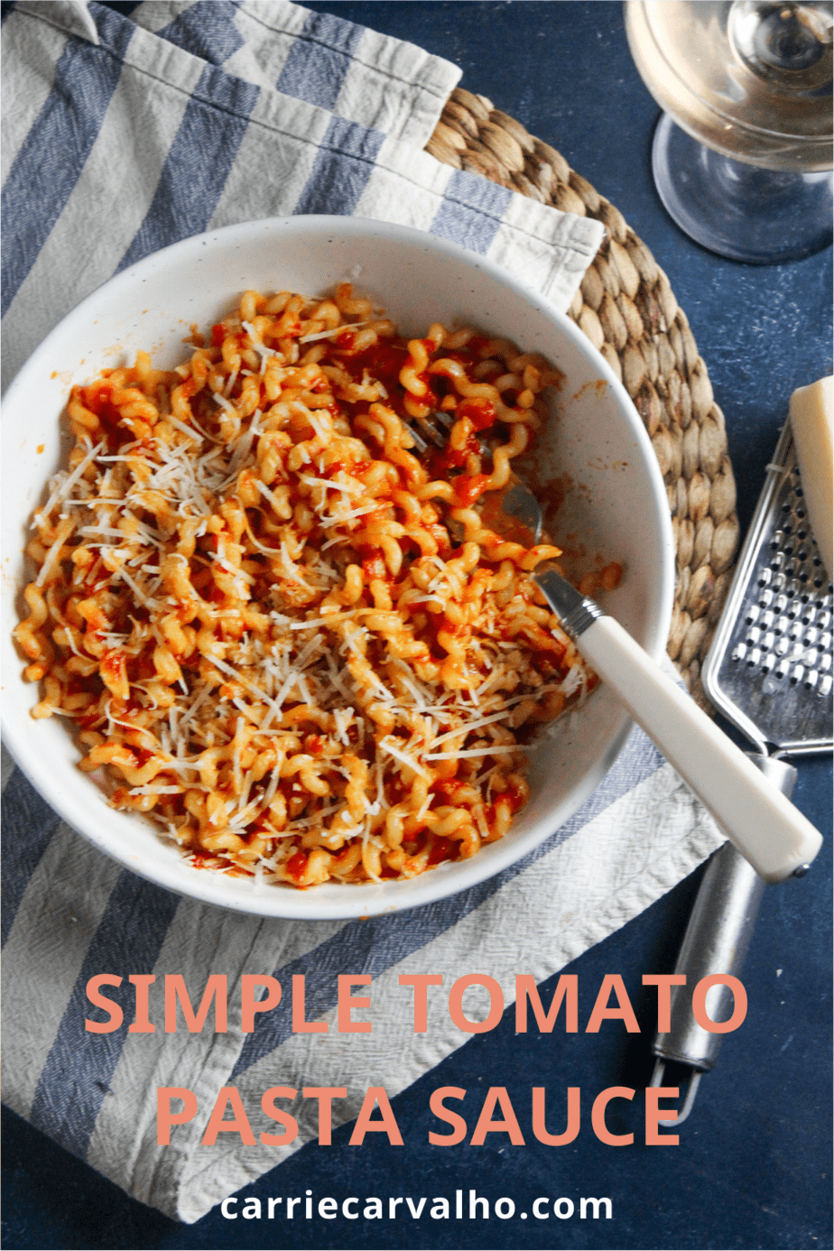 Simple Tomato Pasta Sauce with Butter and Onion