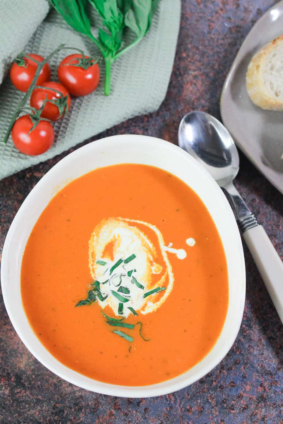 Easy Tomato, Red Pepper and Mascarpone Soup
