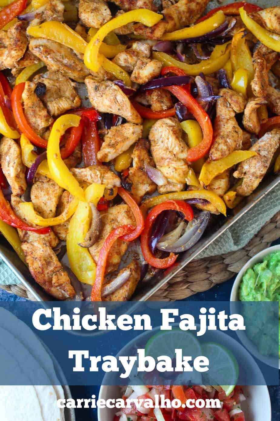 Easy Chicken Fajita Traybake (One Pan, 30 Minutes)