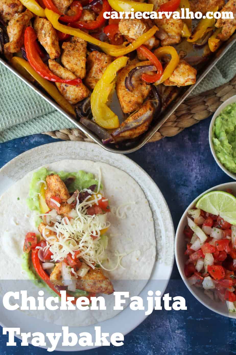 Easy Chicken Fajita Traybake (One Pan, 30 Minutes)